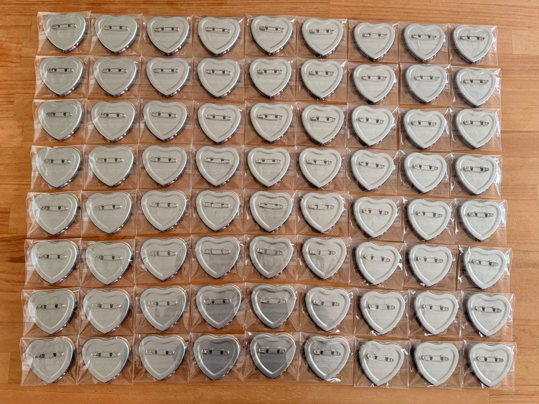 あんスタ　中国　傾心ハート缶バッジ　瀬名泉