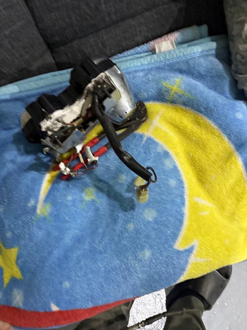 ゼファー x 純正メーター