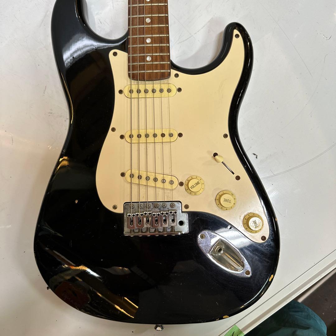 お値下げ‼️Fernandes guitarsエレキギターブラック
