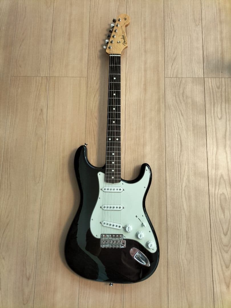 ギター fender MIJ Made in Japan Traditional 60s