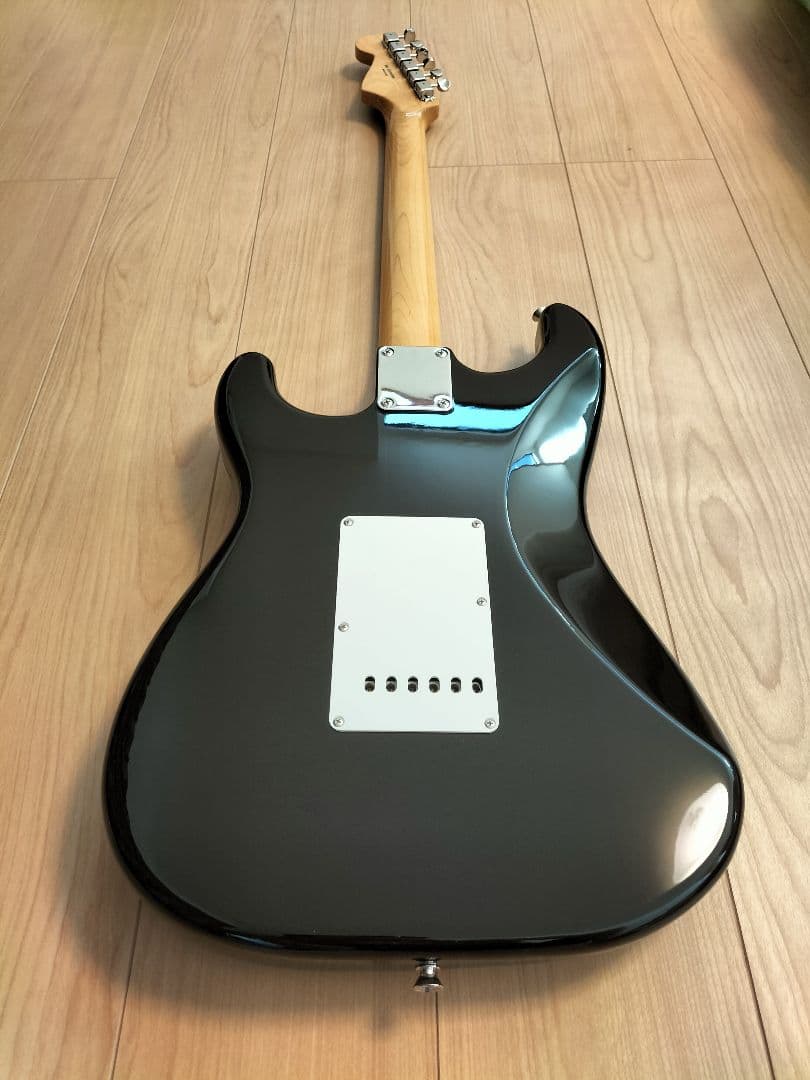 ギター fender MIJ Made in Japan Traditional 60s