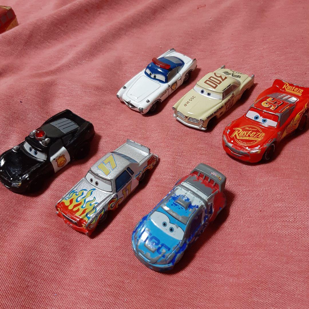 まとめ売り●トミカ　カーズミニカー&カーズトミカスピードウェイに変身マックィーン