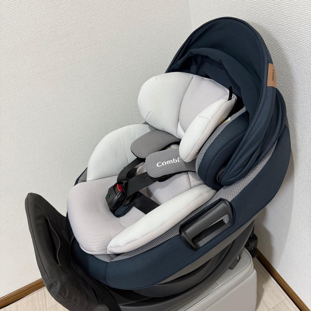 【美品】Combiコンビ THE S ISOFIX ZA-670チャイルドシート