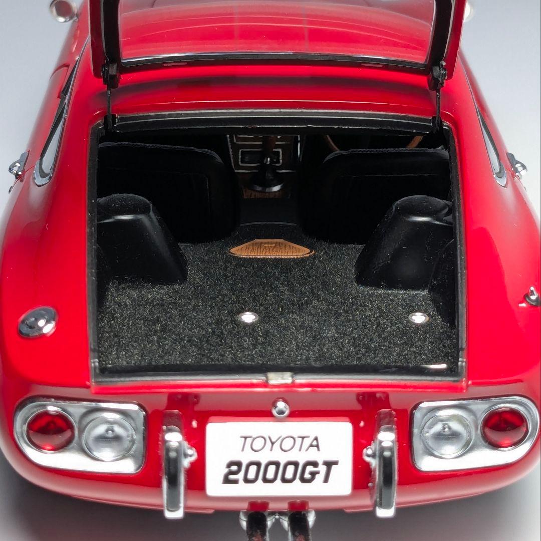 オートアート 1/18 トヨタ2000GT レッド