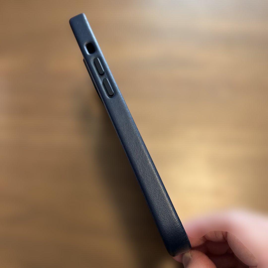 Apple iPhone 14 Leather Case ネイビー