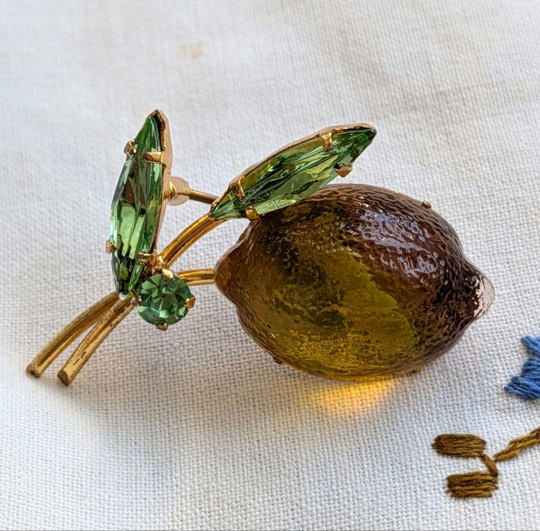 【訳あり】AUSTRIA製 フルーツガラス レモン ブローチ ヴィンテージ