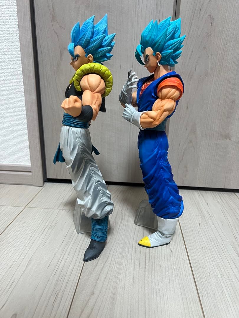 エクストリームサイヤン ベジットブルー ゴジータブルー フィギュア