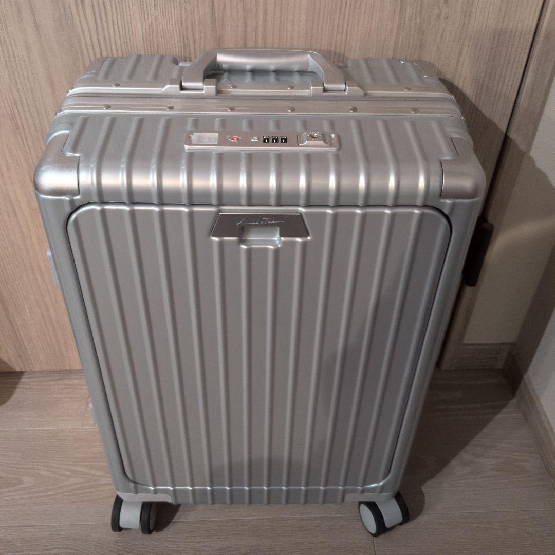 2024年モデル リベティ 多機能キャリケース 40L S 機内持ち込み可能