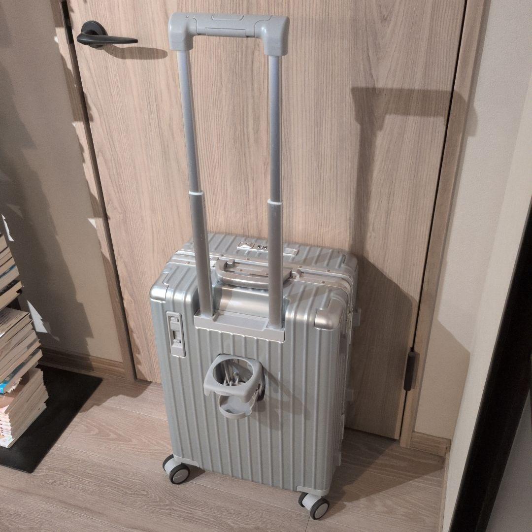 2024年モデル リベティ 多機能キャリケース 40L S 機内持ち込み可能