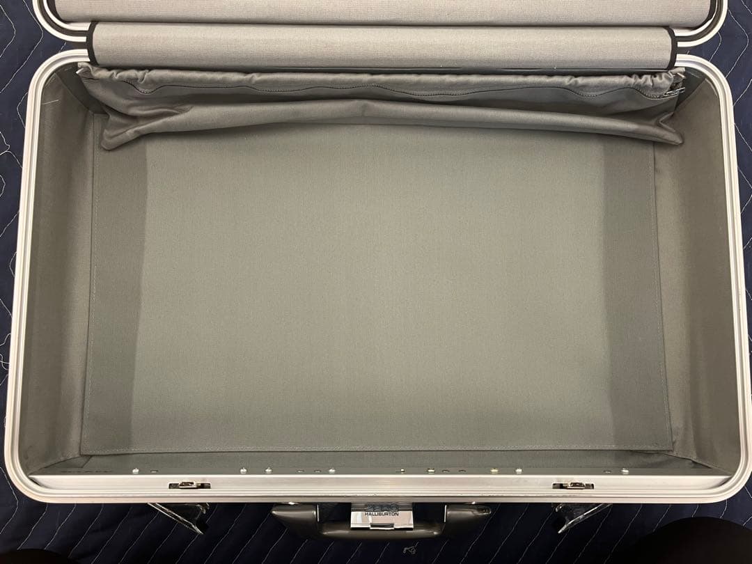 ゼロハリバートン ZERO HALIBURTON アルミスーツケース