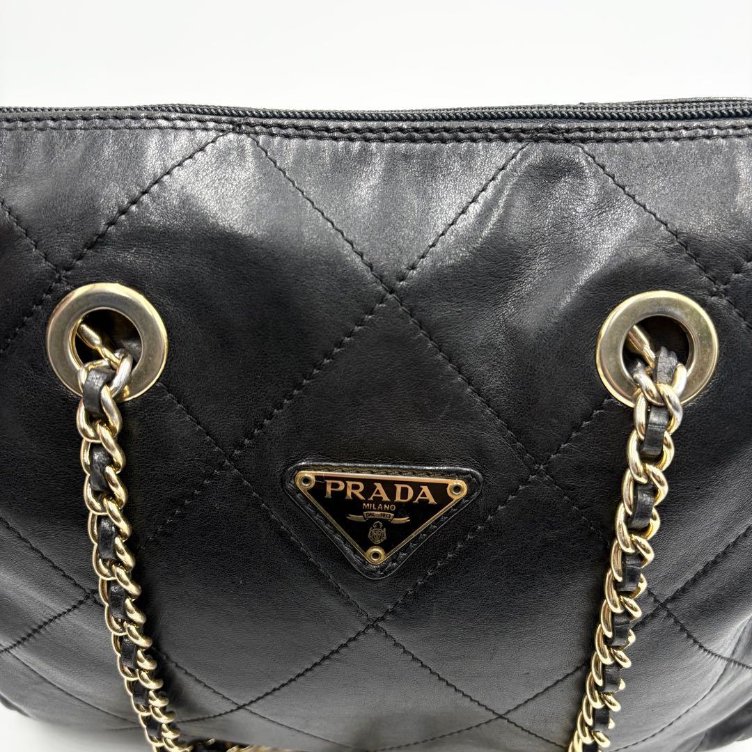 希少✨プラダ チェーンショルダーバッグ 三角ロゴ キルティング ラムレザー