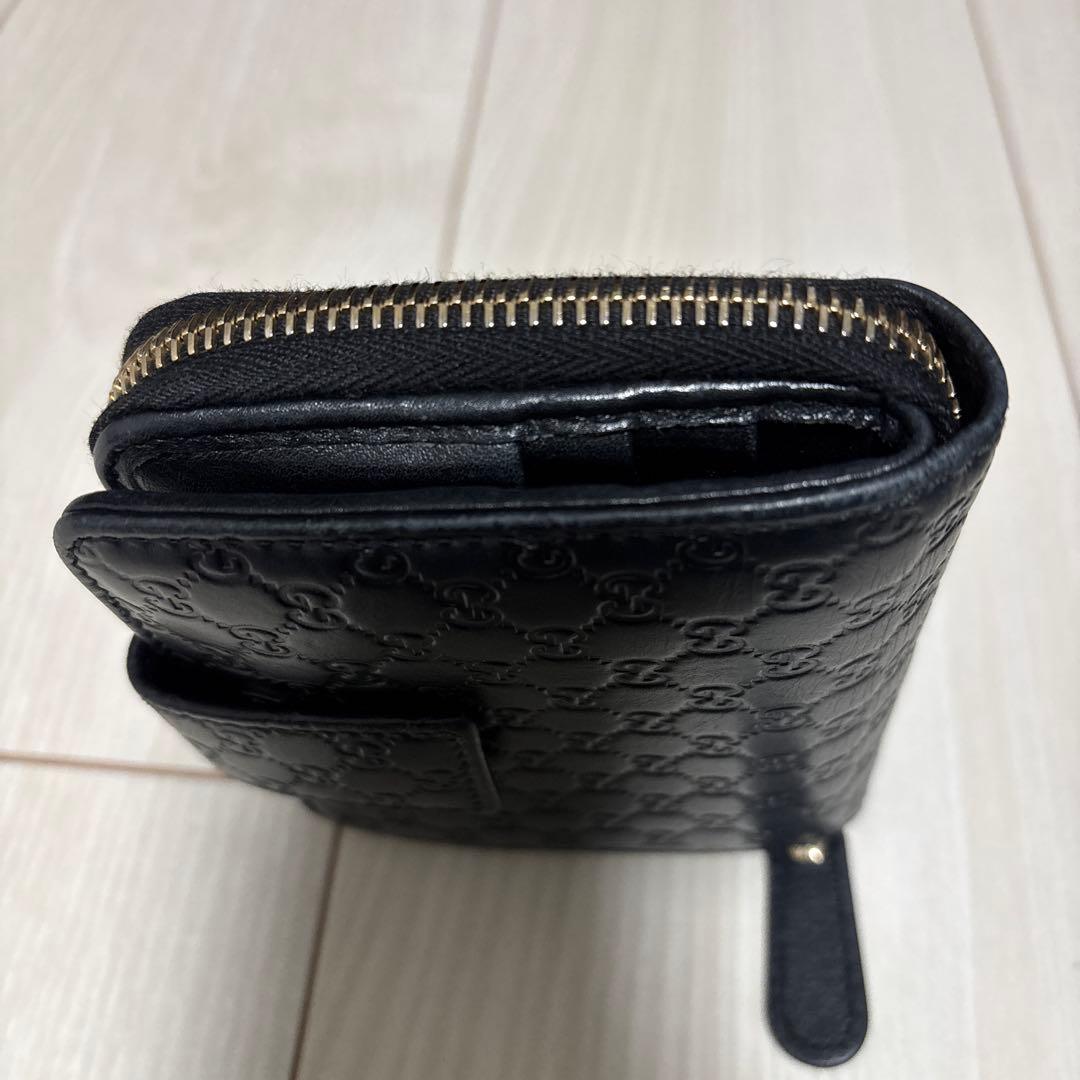 GUCCI ブラック レザー 二つ折り財布