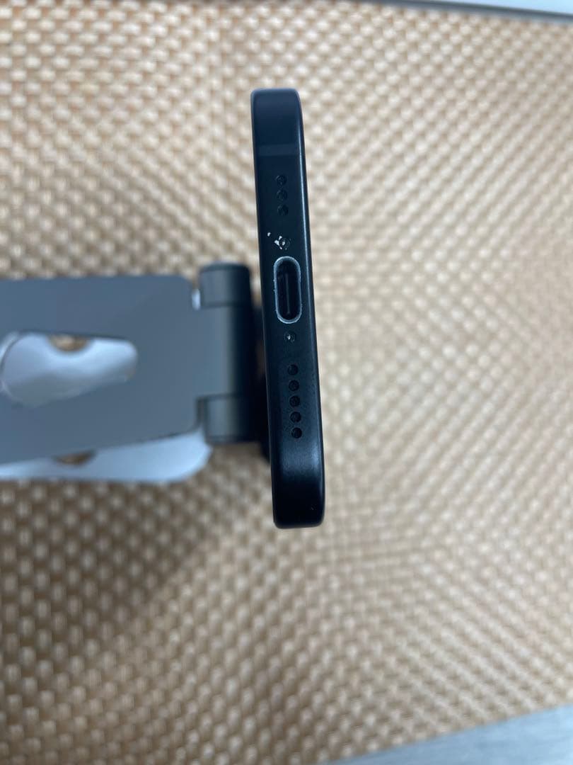 iPhone 15 128 GB ブラックSIMフリー【7984】