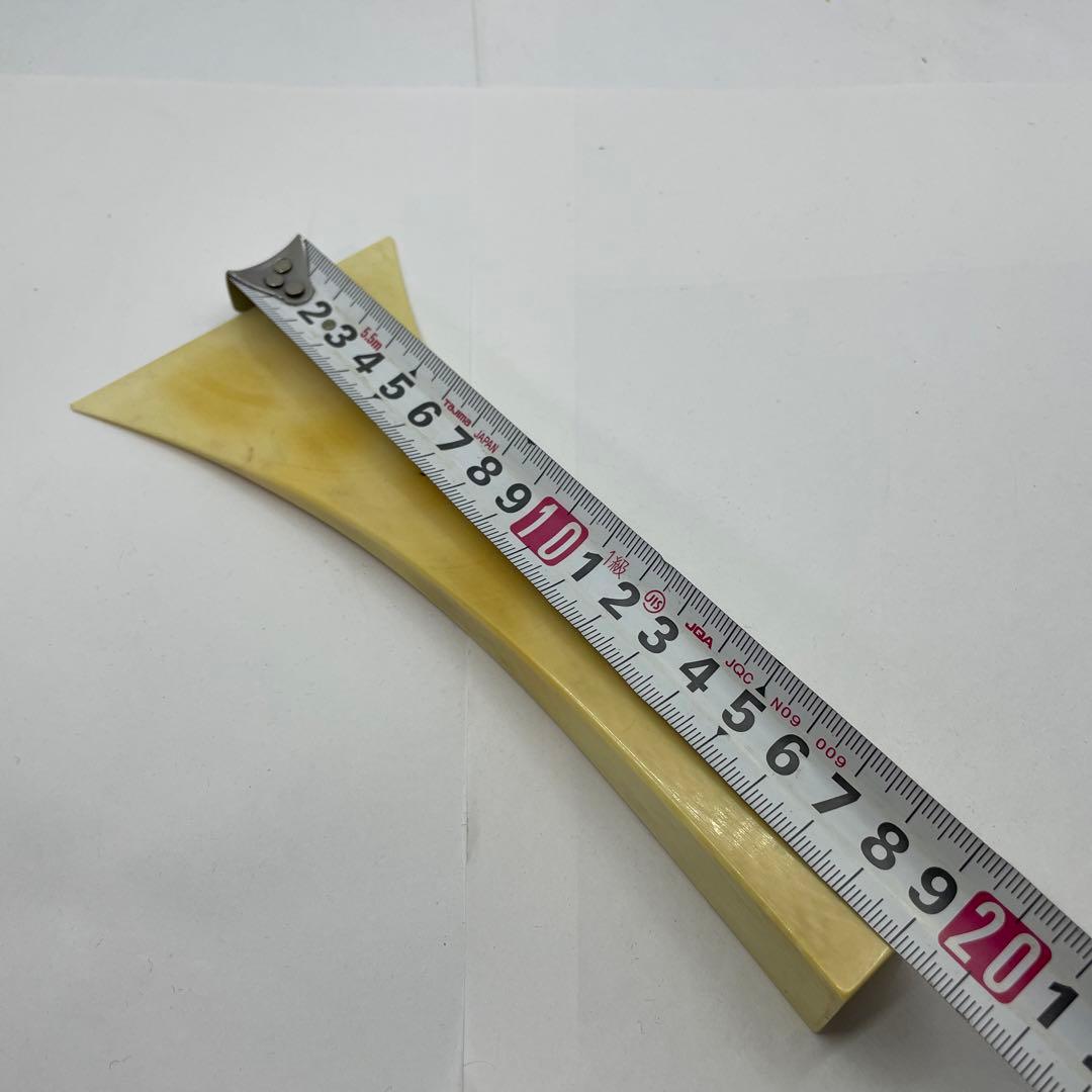 ヴィンテージ   天然素材　バチ　重さ約　102g  #386