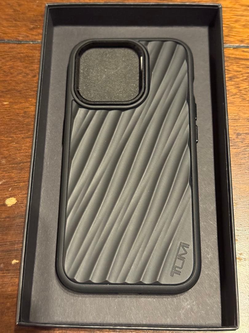 新品未使用 TUMI ブラック iPhone15 Pro ケース