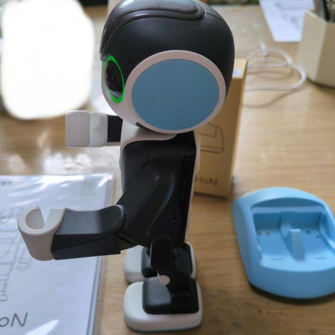 RoBoHoN-SR-03M-A弟モデル