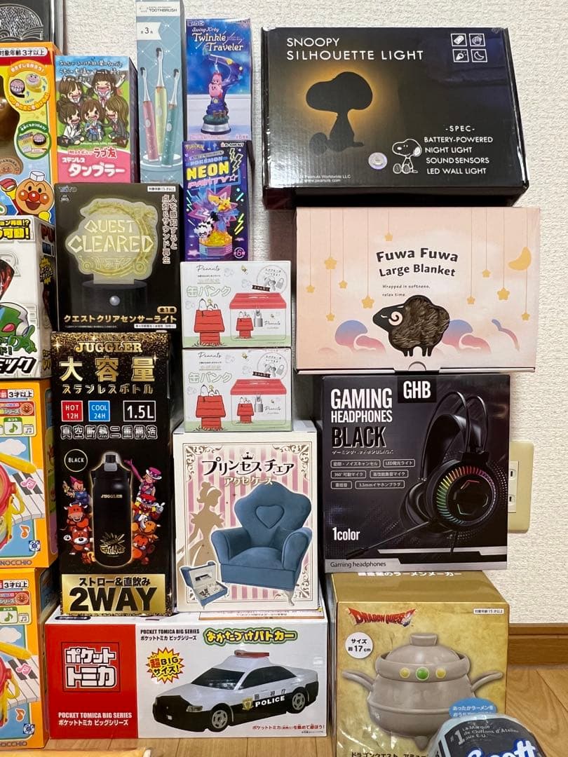 雑貨まとめ売り‼️ プライズ雑貨　アンパンマン　スヌーピー　トミカ　ドラクエ