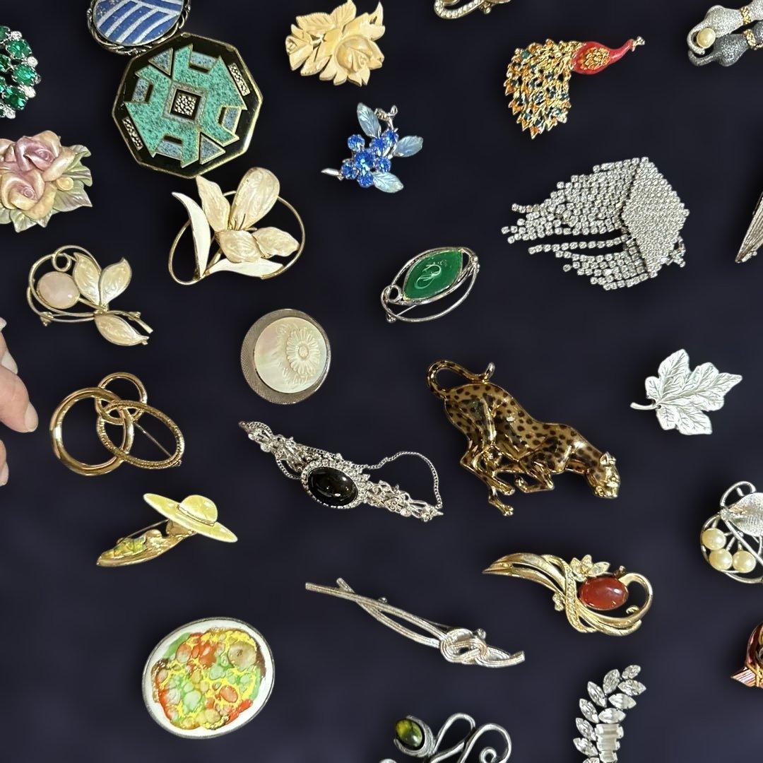 【vintage】ブローチ　まとめ売り　大量　110点以上