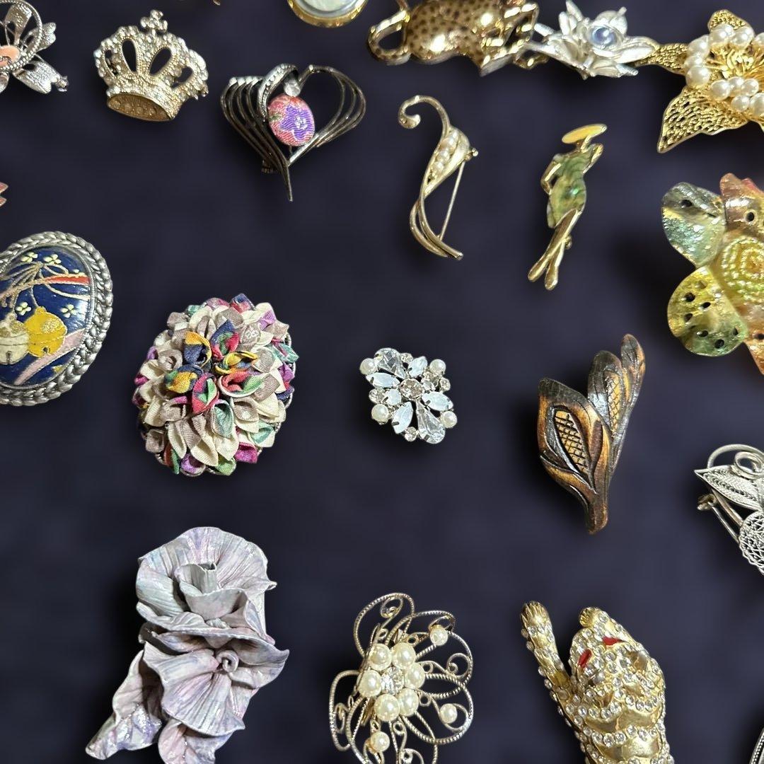 【vintage】ブローチ　まとめ売り　大量　110点以上