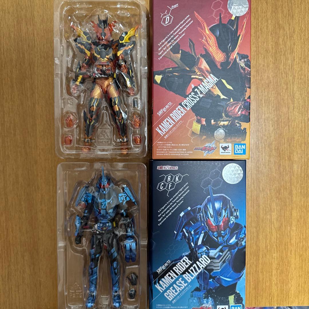 S.H.Figuarts 仮面ライダークローズマグマ&グリスブリザード