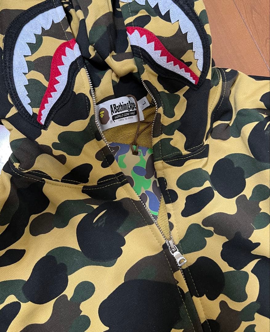 A BATHING APE カモフラージュパーカー