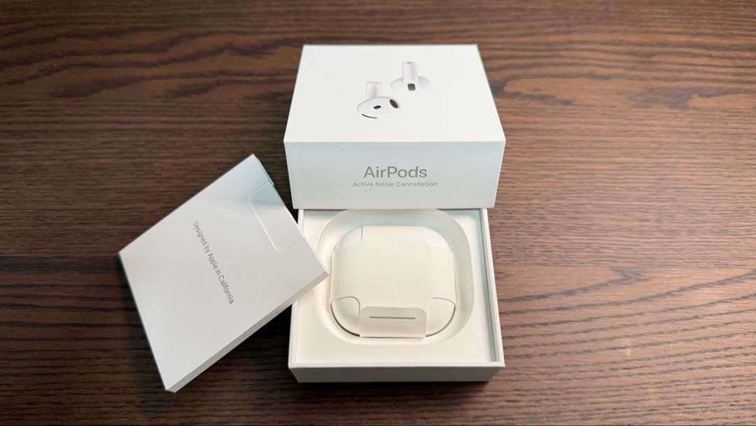 イヤホン Air Pods4