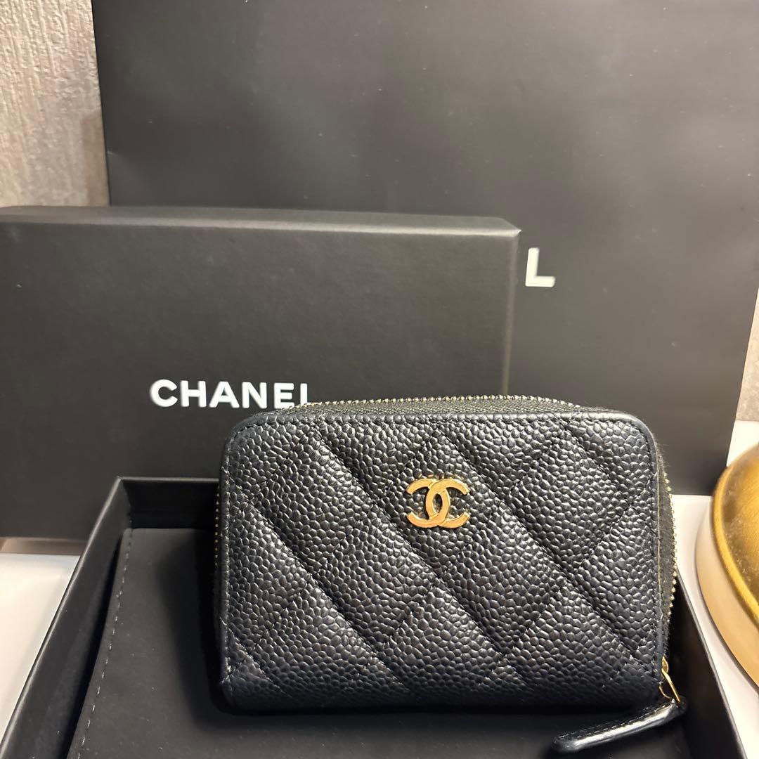 CHANELマトラッセ キャビアスキン小銭入れ 近年モデル