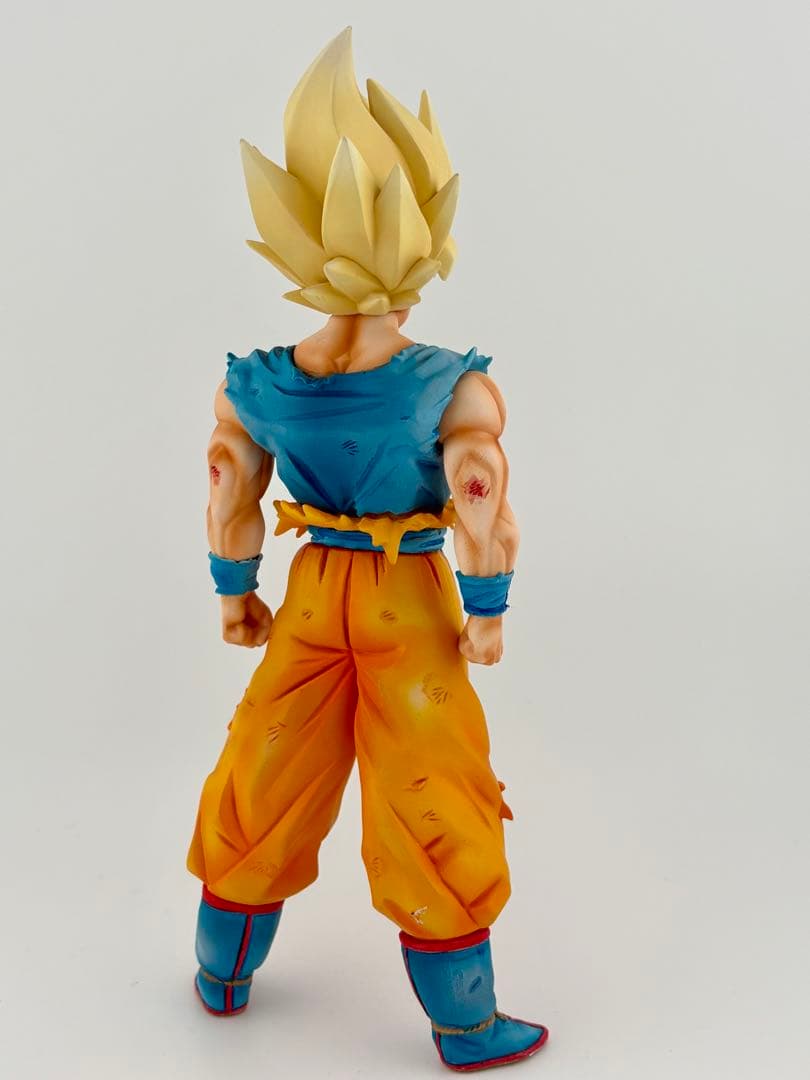 ドラゴンボール フィギュア 超サイヤ人孫悟空 クリアライズシリーズ リペイント品