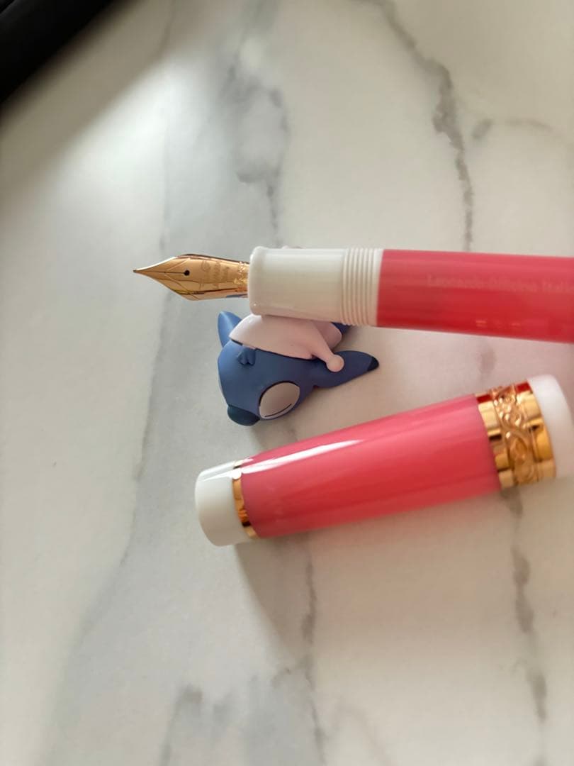 レオナルド　フィオーレ　ローザ中字