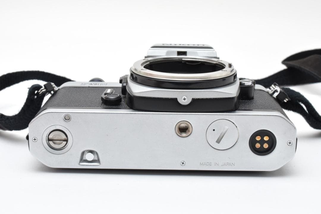 美品　NIKON ニコン NEW FM2 シルバー モルト新品交換済 M748