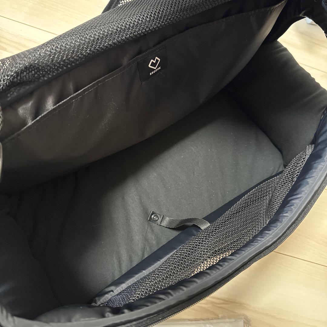 【新品未使用品】SSOOOK ビュースリングバック右方向 ブラック　Lサイズ