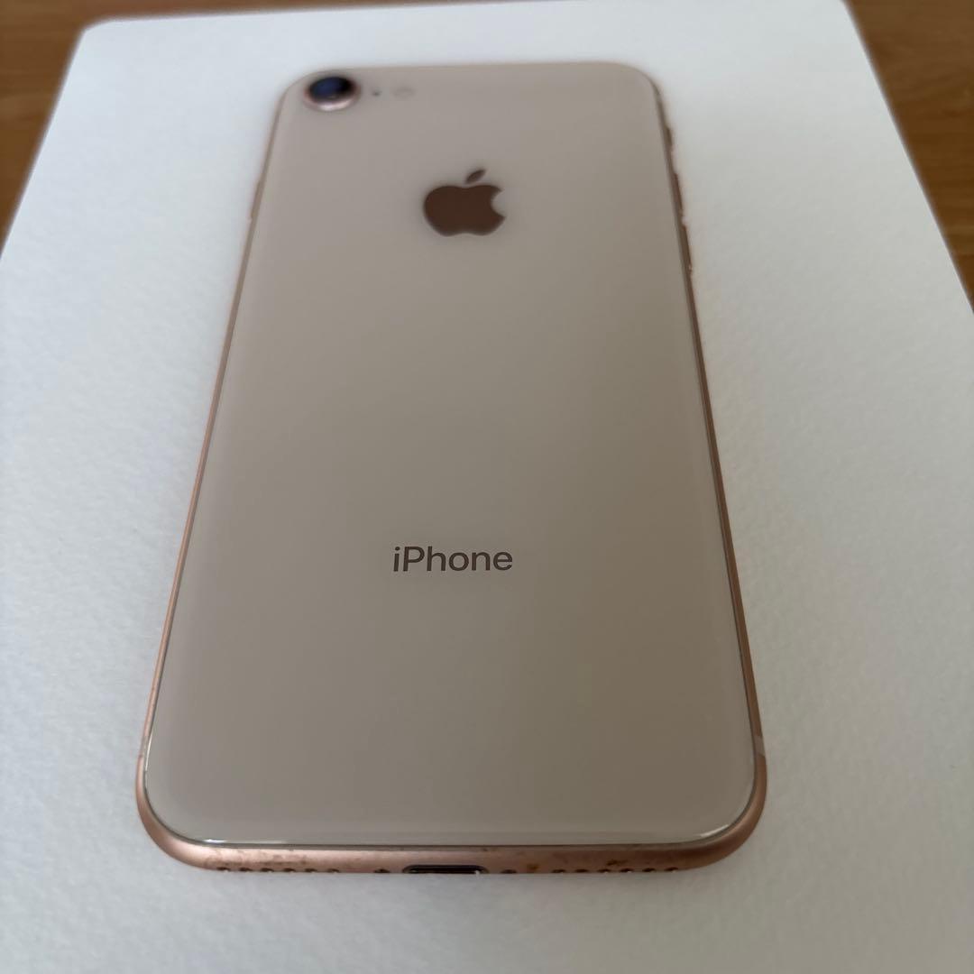 Apple iPhone８64MG ゴールド