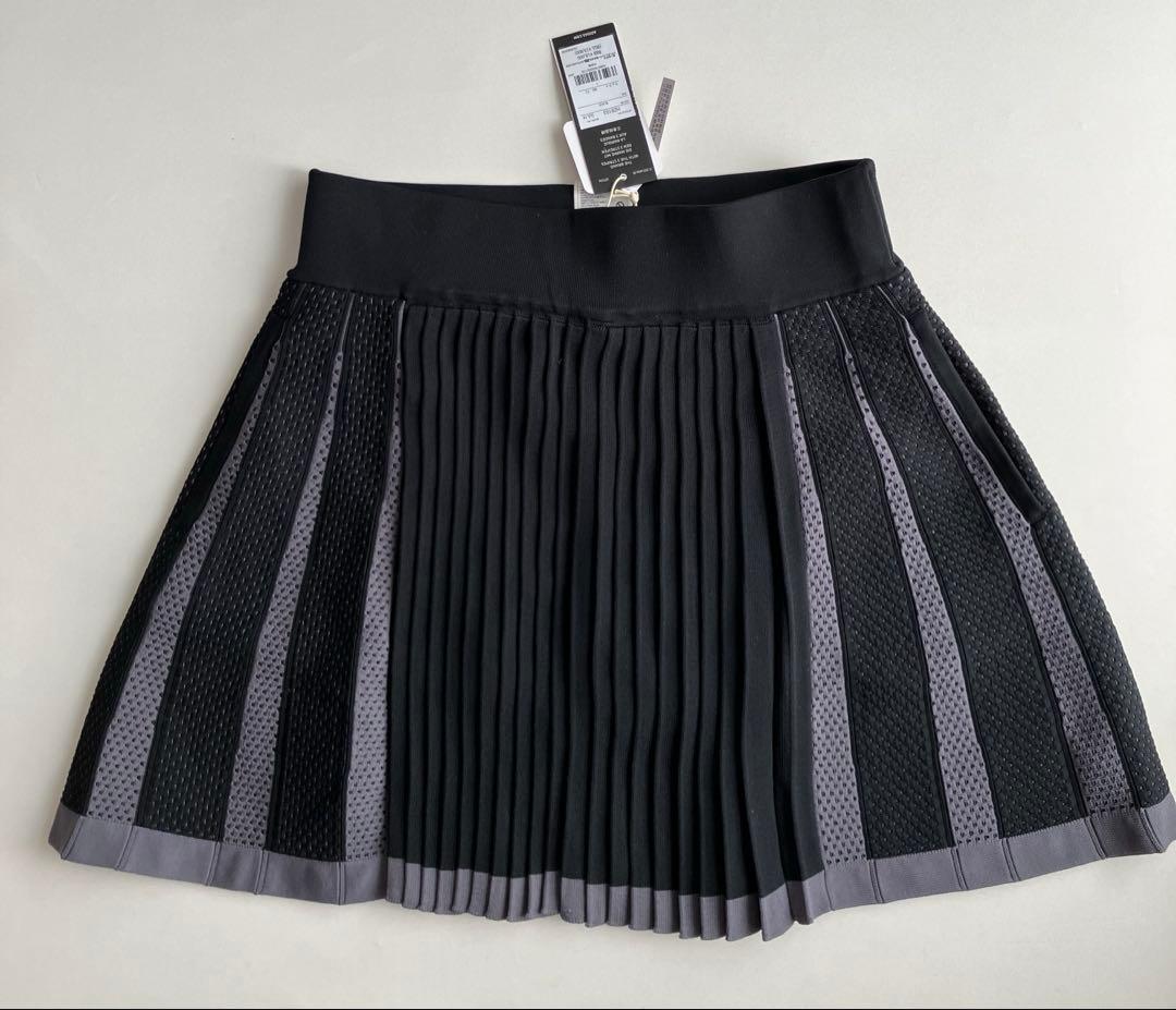 新品⛳️アディダスゴルフビッグロゴダンボールニット&プリーツスカート　L