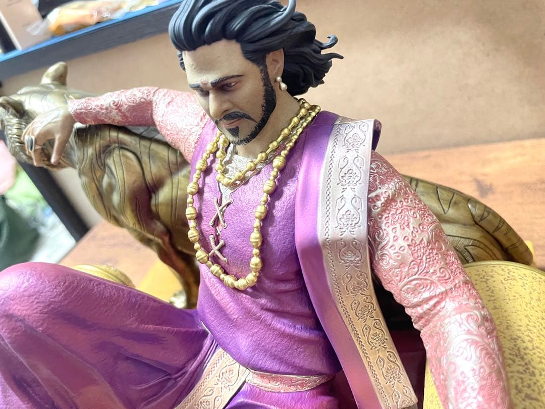 【未使用】バーフバリ 1/6スケール フィギュア