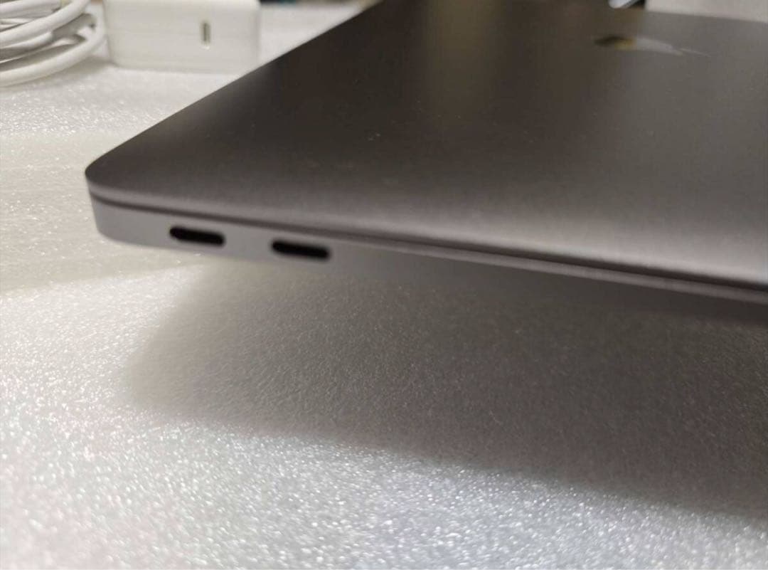 未使用に近い❗️MacBook Air 2020 M1チップ 16GB&512GB