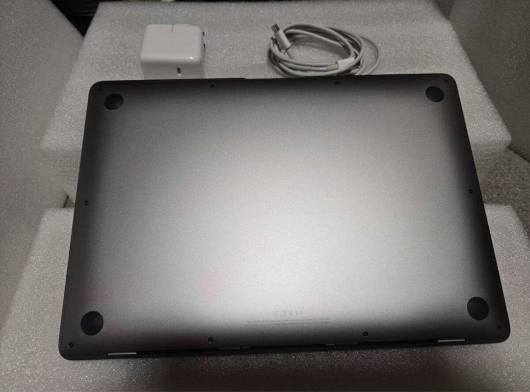 未使用に近い❗️MacBook Air 2020 M1チップ 16GB&512GB