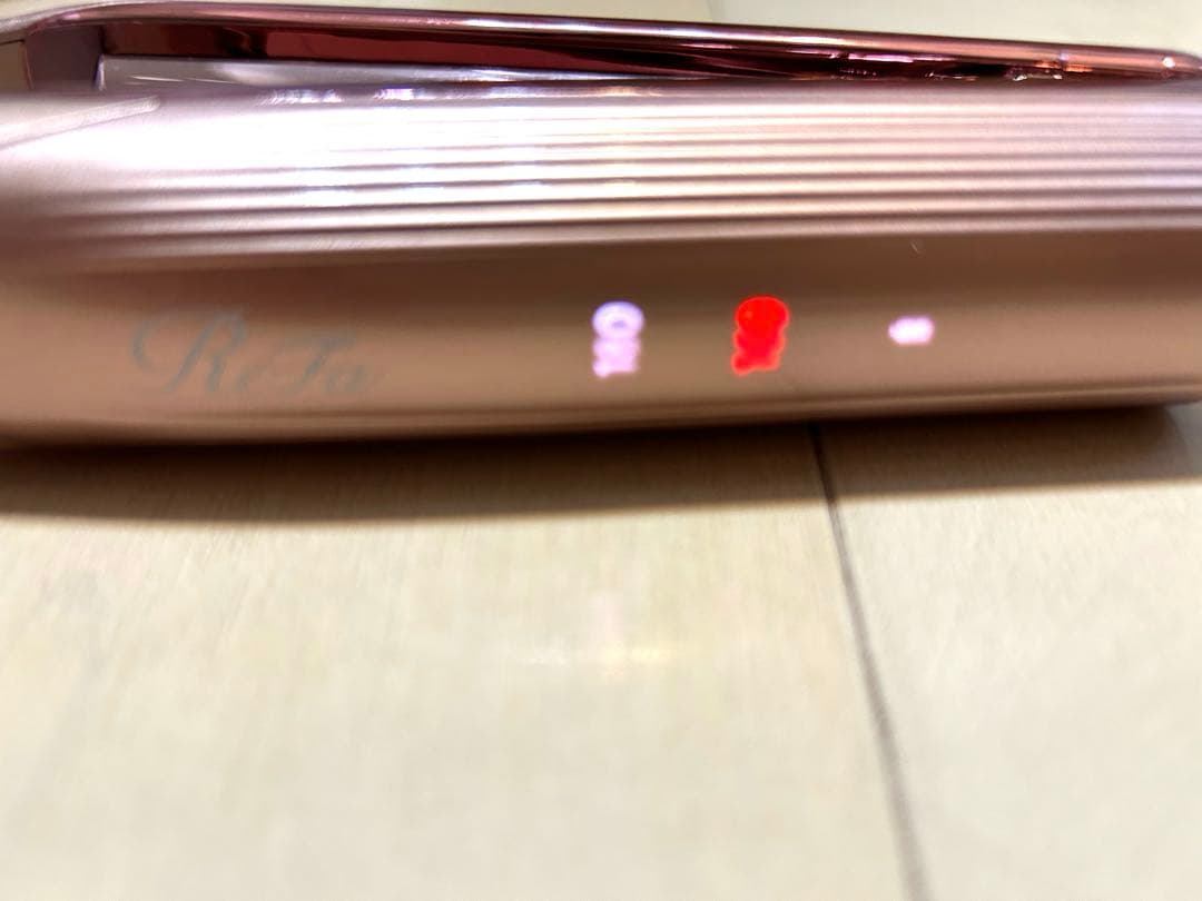 ReFa フィンガーアイロン ピンクRE-AS05A 美品　動作確認済