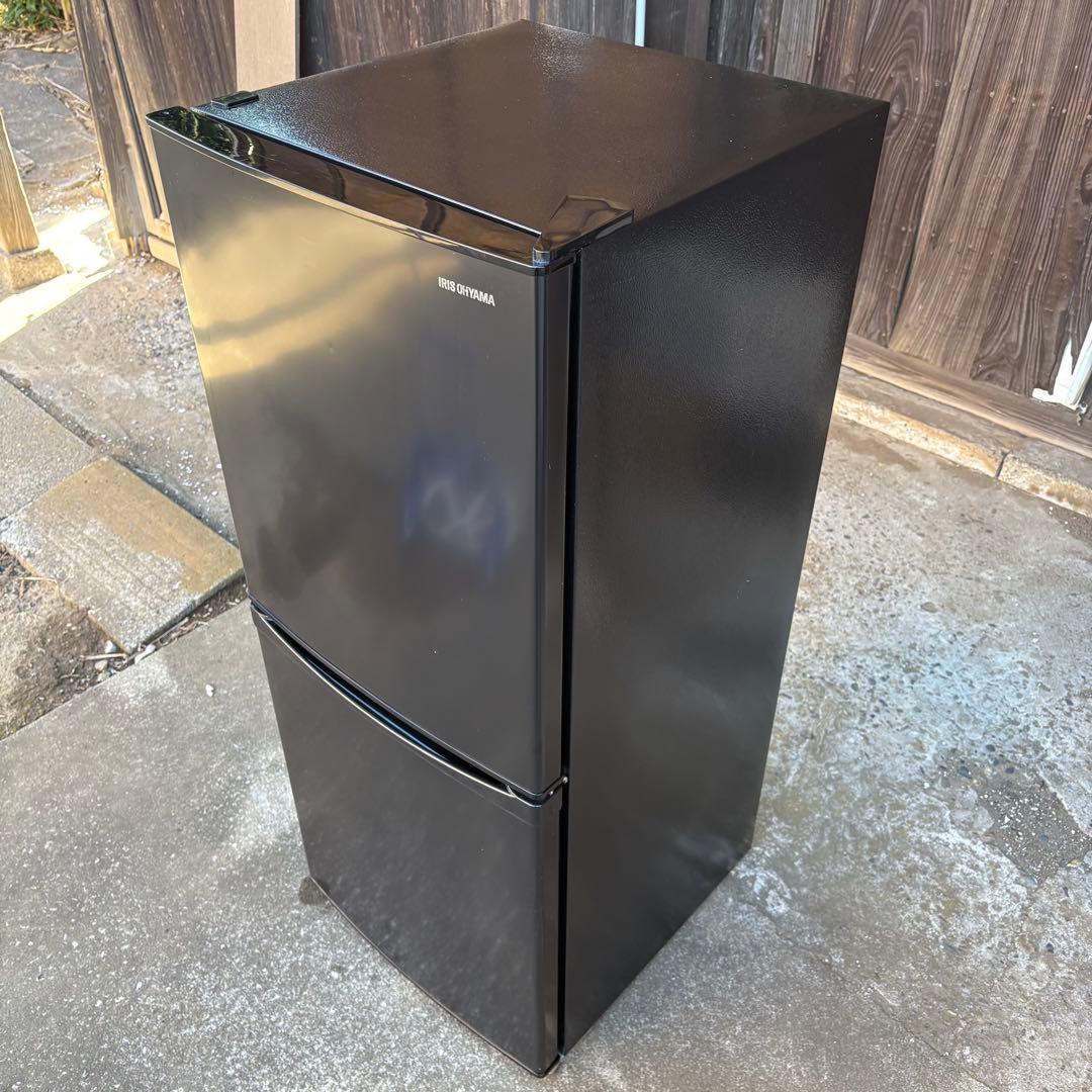 【東京23区設置無料‼️】アイリス　冷蔵庫142L 黒 2020年製