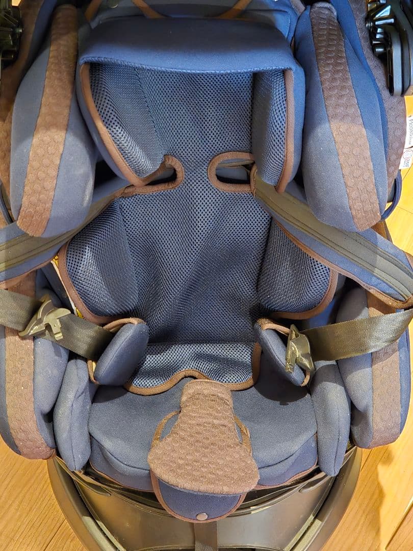 アップリカ フラディア グロウ ISOFIX 360° セーフティー