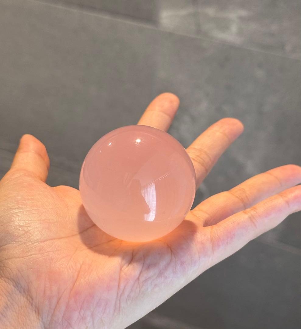 高品質水晶ボール　ローズクォーツ丸玉　約4.5cm 台座付き