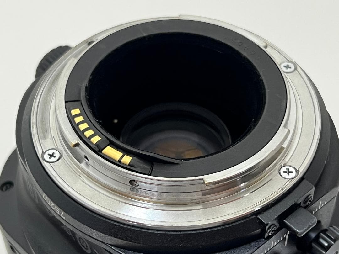 Canon TS-E 17mm f/4 L レンズ　中古