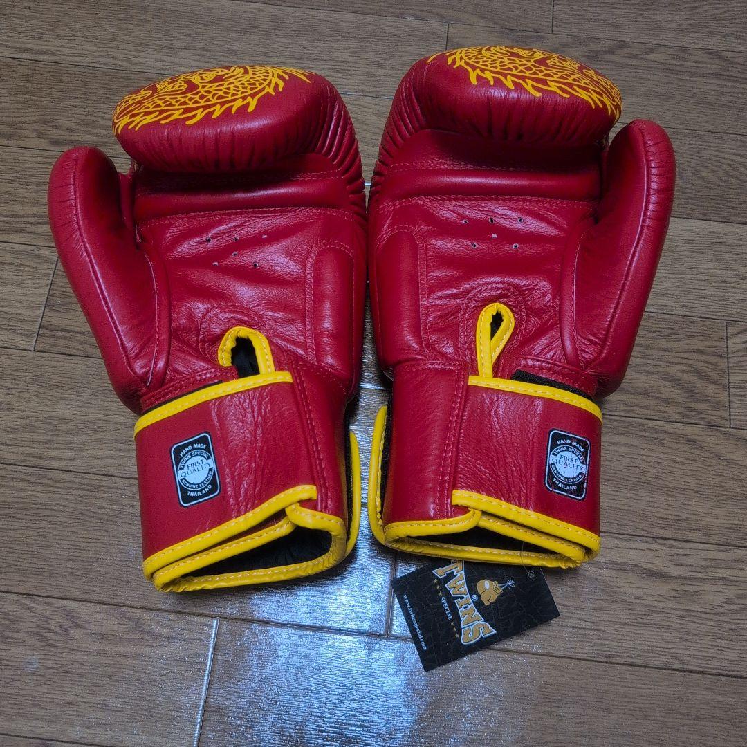 TWINS Special ボクシンググローブ 14 oz レッド