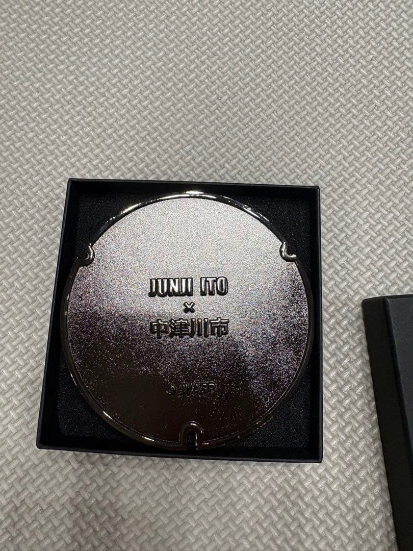 双一　ミニチュアマンホール　台座付き　伊藤潤二 中津川市