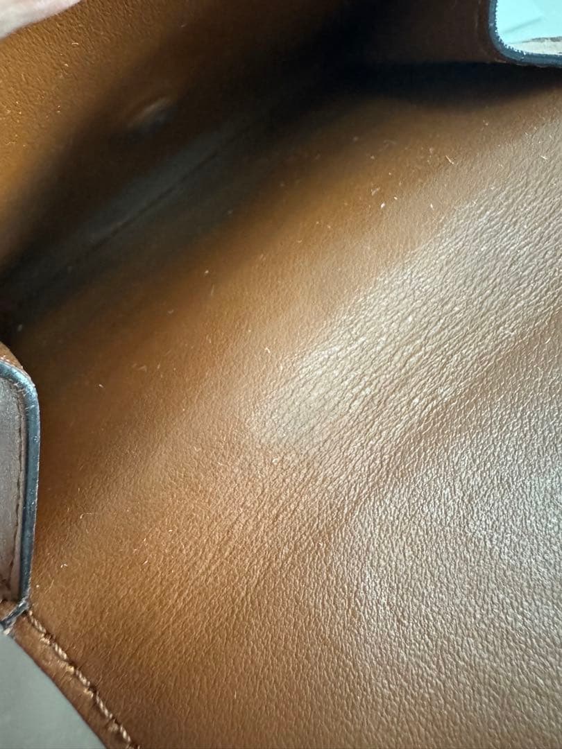 完売　人気　セリーヌ　ウォレット　トリオンフ　カーフスキン　キャンバス