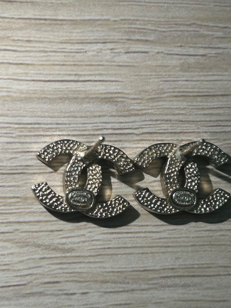 Chanel CCロゴピアス シルバー クリスタル