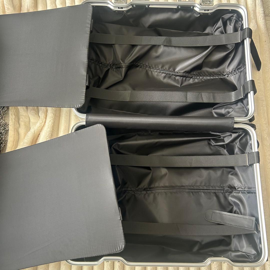 大特価❣️美品❣️キャリーバッグ軽量S サイズ(Small, Silver)