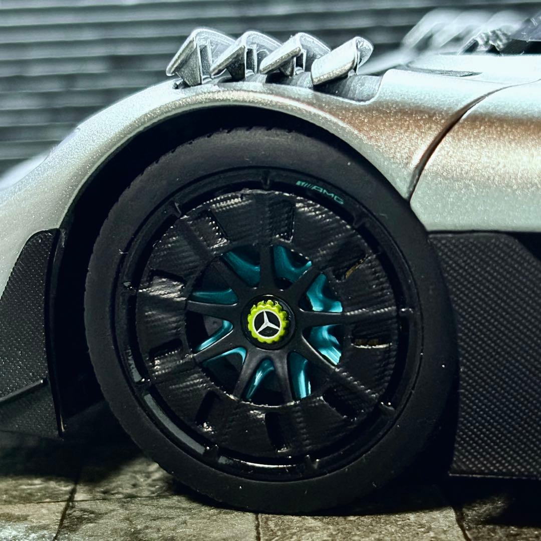 1/18 NZG メルセデス AMG ONE 後期改修 エンジン再現あり