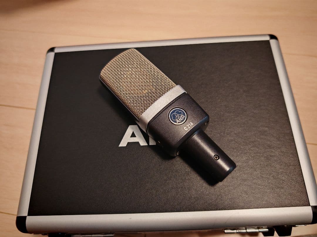 AKG C214 コンデンサーマイク