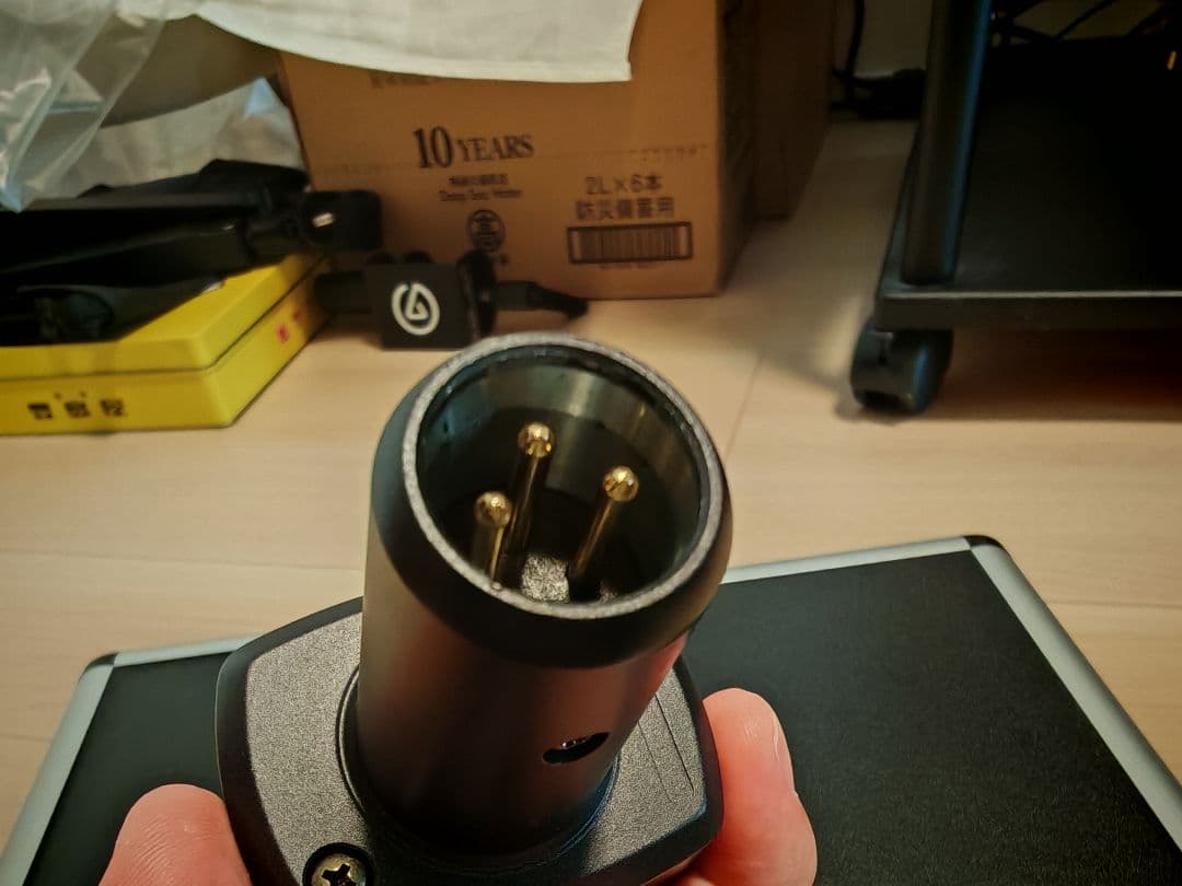 AKG C214 コンデンサーマイク