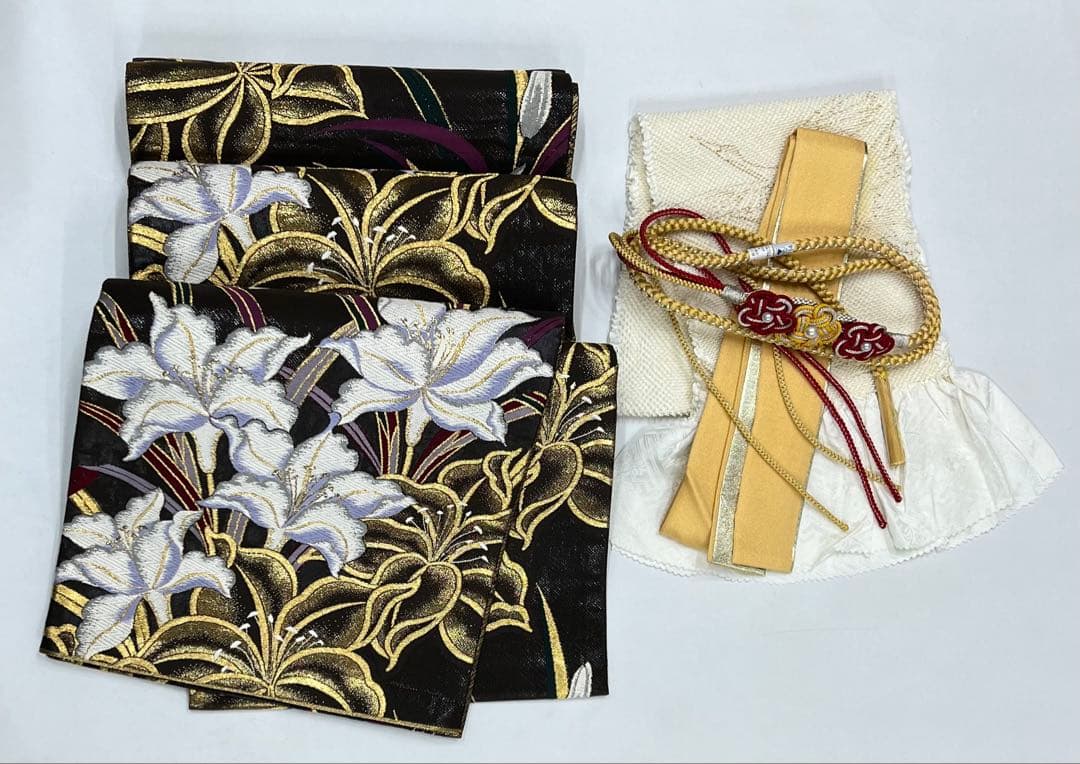 振り袖　フルセット　別誂長襦袢　金彩加工　刺繍入り　両面全通袋帯　個性的　663
